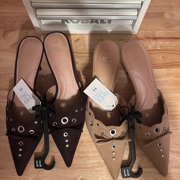 Time and Tru Women's Eyelet Pointed Toe Mules - Brown and Tan - Picture 1 of 4